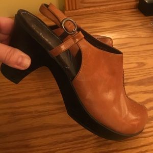 Clark’s Indigo slingbacks